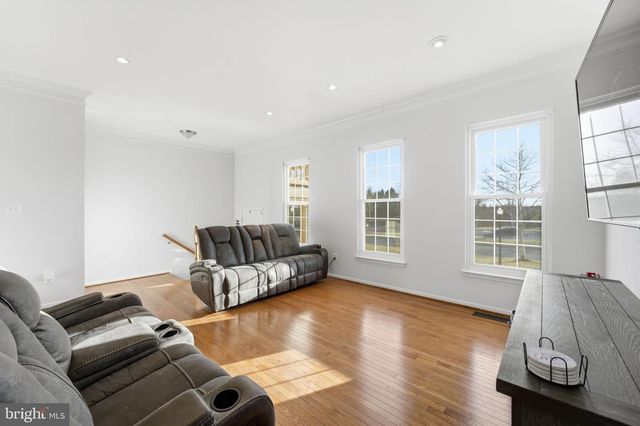 25270 WHIPPOORWILL TER, Chantilly, VA 20152