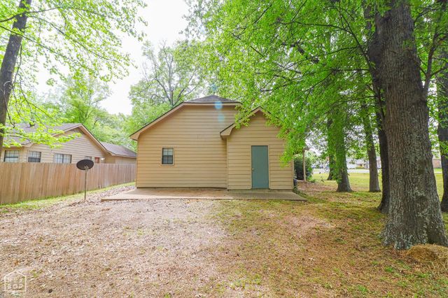 2300 Biltmore Cove, Jonesboro, AR 72405