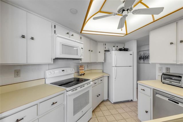 1 OCEANS WEST BOULEVARD 10B4, Daytona Beach, FL 32118