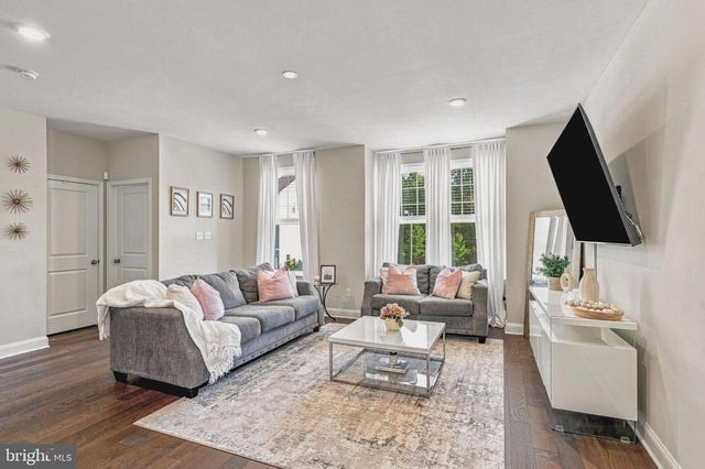 12 SULLIVAN WAY, Marlton, NJ 08053