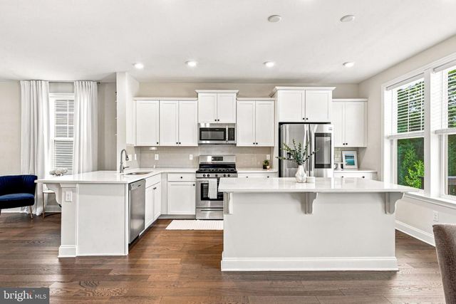 12 SULLIVAN WAY, Marlton, NJ 08053