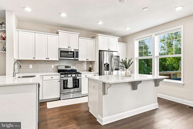 12 SULLIVAN WAY, Marlton, NJ 08053