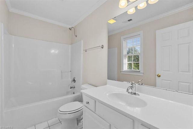 3900 Windsor Place Drive, Winston-salem, NC 27106