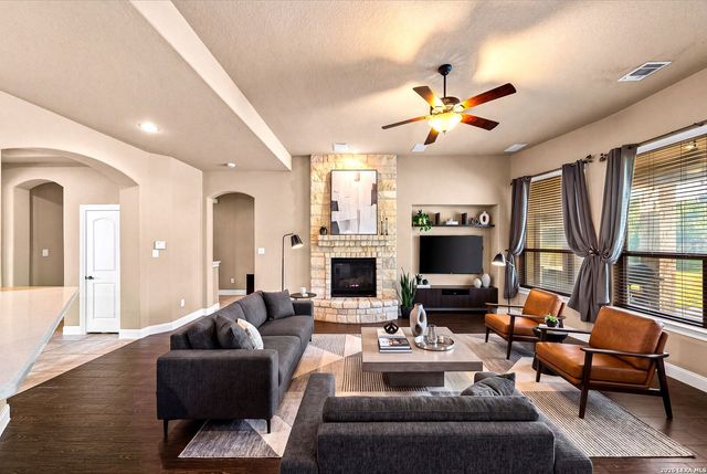260 Mystic Shores Blvd, Spring Branch, TX 78070