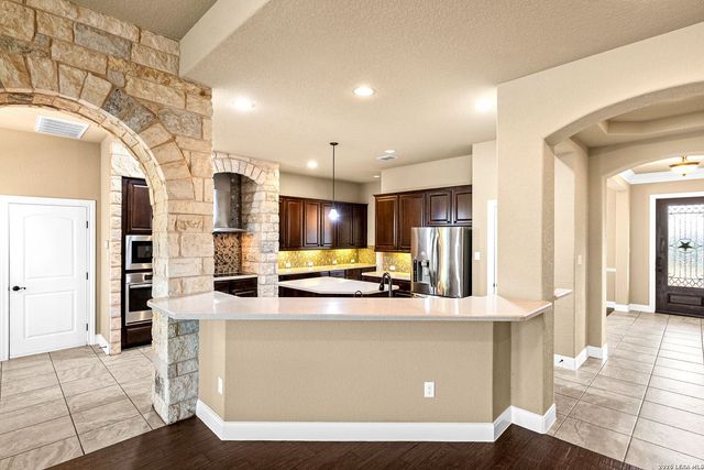 260 Mystic Shores Blvd, Spring Branch, TX 78070