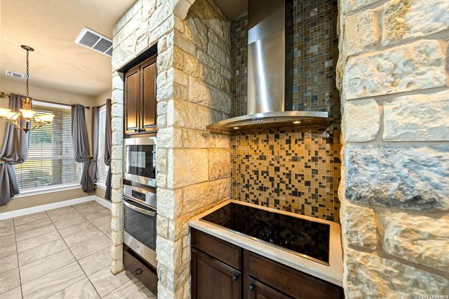 260 Mystic Shores Blvd, Spring Branch, TX 78070
