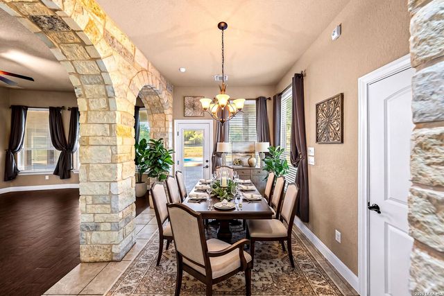 260 Mystic Shores Blvd, Spring Branch, TX 78070