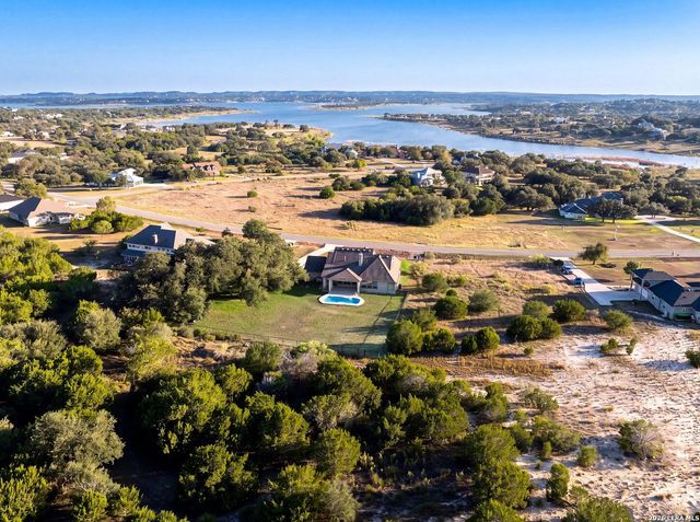 260 Mystic Shores Blvd, Spring Branch, TX 78070