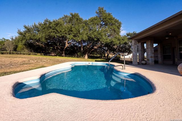 260 Mystic Shores Blvd, Spring Branch, TX 78070