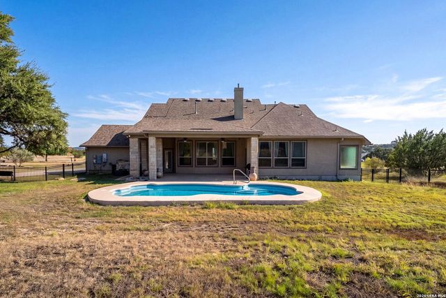 260 Mystic Shores Blvd, Spring Branch, TX 78070