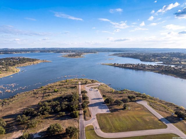 260 Mystic Shores Blvd, Spring Branch, TX 78070