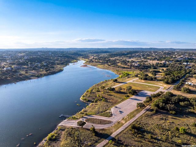 260 Mystic Shores Blvd, Spring Branch, TX 78070