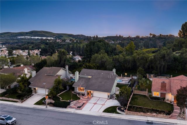 5 Los Felis, Pomona, CA 91766