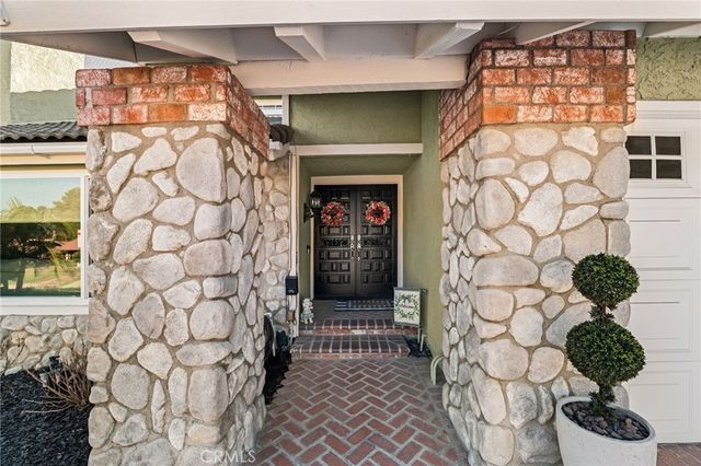 5 Los Felis, Pomona, CA 91766