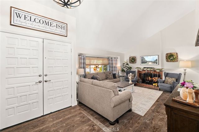 5 Los Felis, Pomona, CA 91766