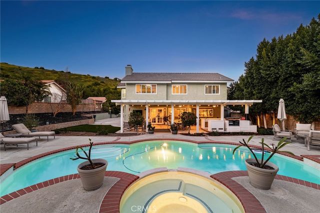 5 Los Felis, Pomona, CA 91766