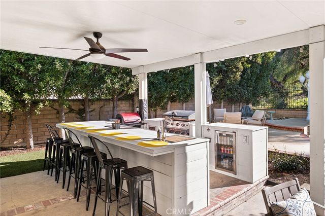 5 Los Felis, Pomona, CA 91766