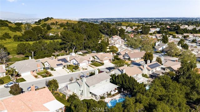 5 Los Felis, Pomona, CA 91766