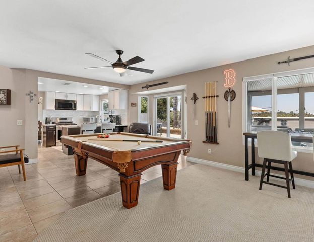 538 Jobe Hill Drive, Vista, CA 92081