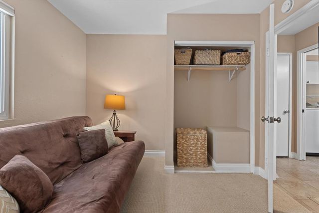 538 Jobe Hill Drive, Vista, CA 92081