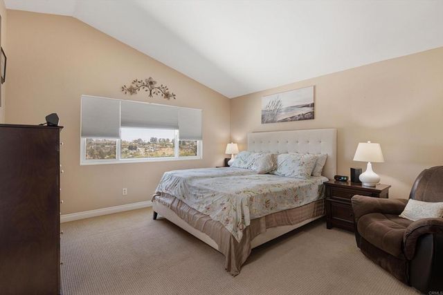 538 Jobe Hill Drive, Vista, CA 92081
