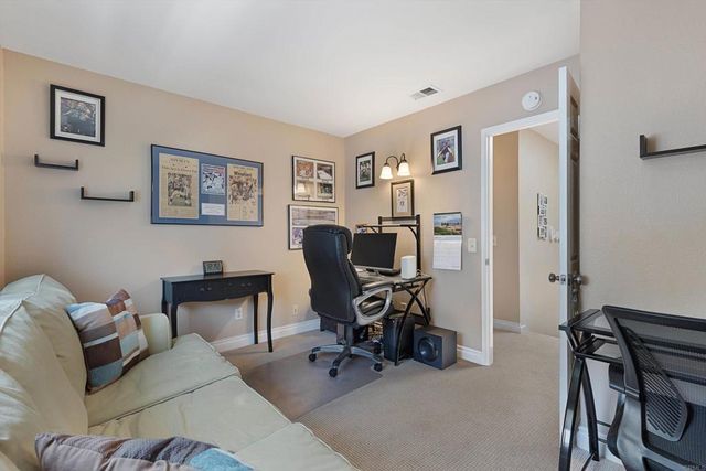 538 Jobe Hill Drive, Vista, CA 92081