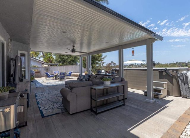 538 Jobe Hill Drive, Vista, CA 92081