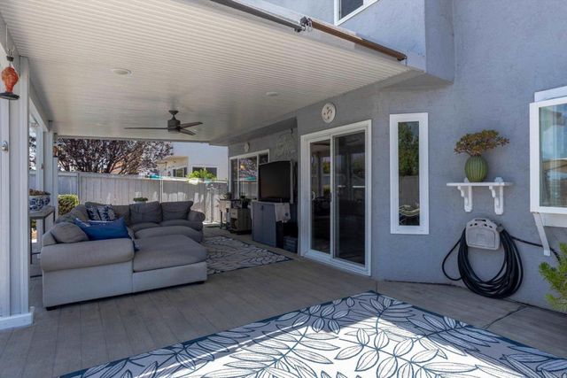 538 Jobe Hill Drive, Vista, CA 92081
