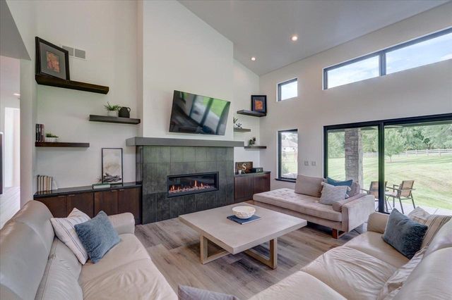 7705 Maas Drive, Verona, WI 53593