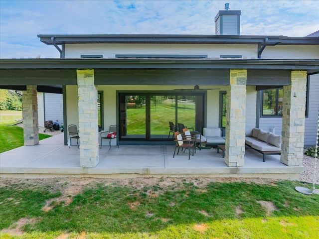 7705 Maas Drive, Verona, WI 53593