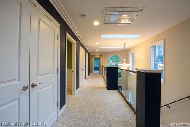 8871 Lakeview Drive, White Lake, MI 48386