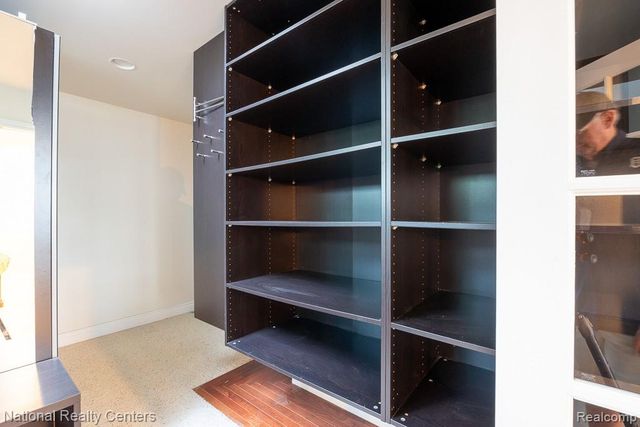 8871 Lakeview Drive, White Lake, MI 48386