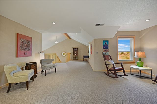 12 Featherbush Court, Santa Fe, NM 87508
