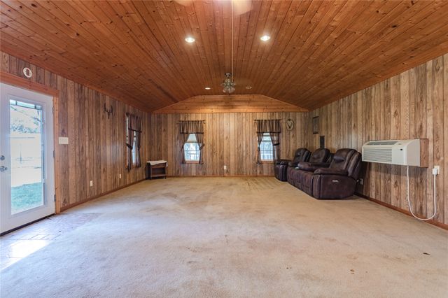304 County Road 1524, Morgan, TX 76671