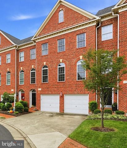 20374 FALLSWAY TER, Sterling, VA 20165