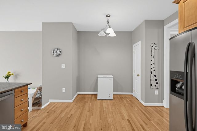 20374 FALLSWAY TER, Sterling, VA 20165