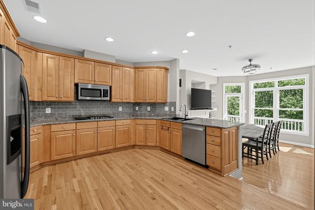 20374 FALLSWAY TER, Sterling, VA 20165