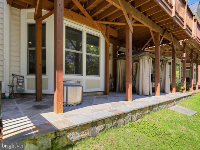 20374 FALLSWAY TER, Sterling, VA 20165