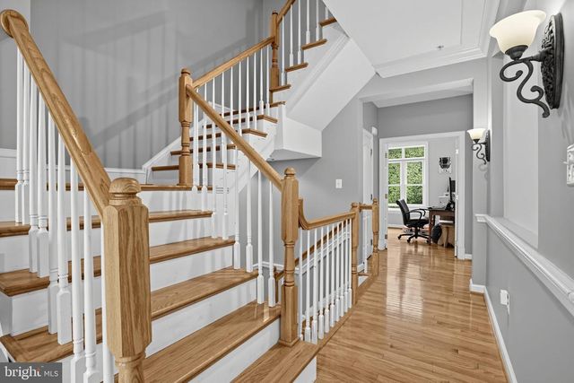 20374 FALLSWAY TER, Sterling, VA 20165