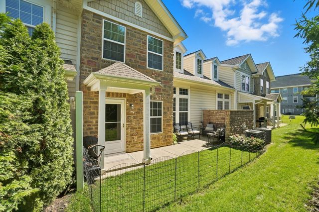 5017 Calais Drive, Columbus, OH 43221