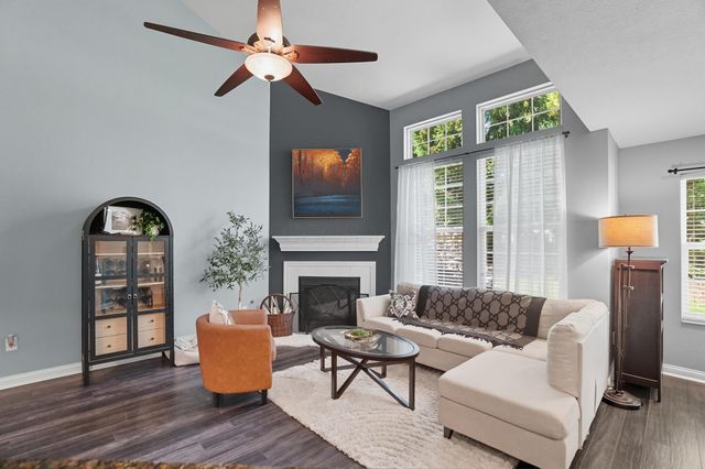 5017 Calais Drive, Columbus, OH 43221