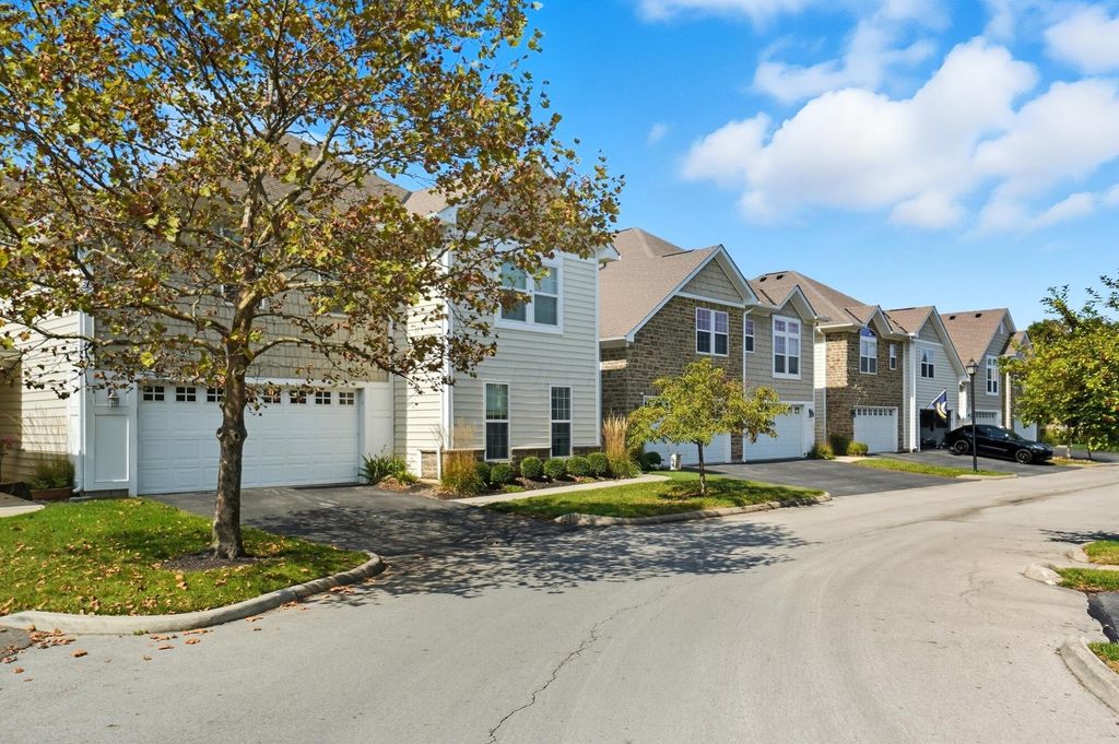 5017 Calais Drive, Columbus, OH 43221