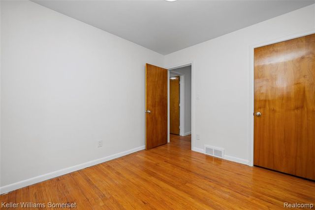 19015 Greenwald Drive, Southfield, MI 48075