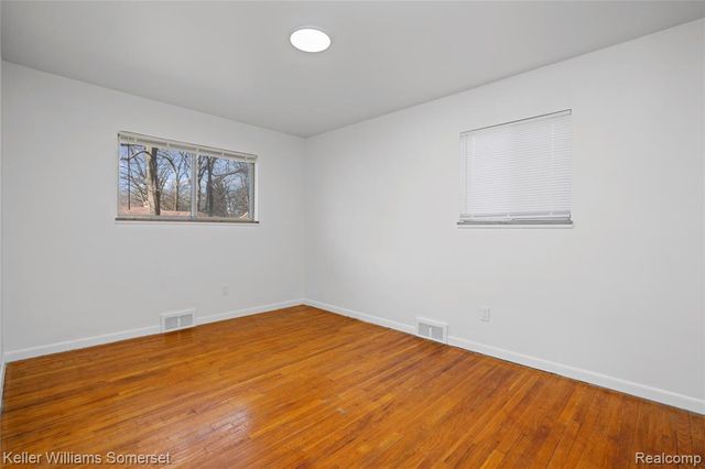 19015 Greenwald Drive, Southfield, MI 48075