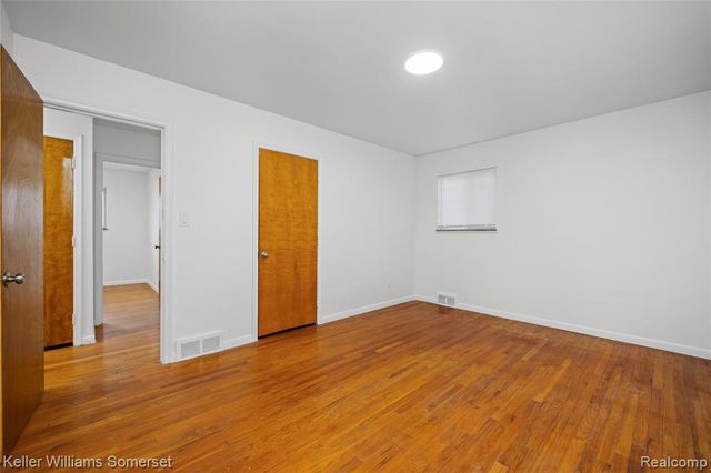 19015 Greenwald Drive, Southfield, MI 48075