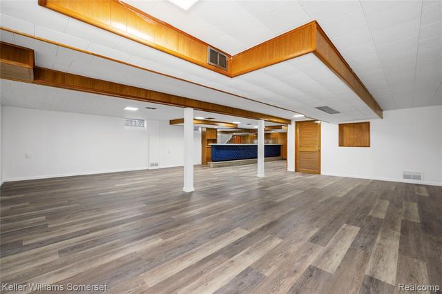 19015 Greenwald Drive, Southfield, MI 48075