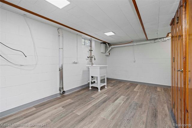 19015 Greenwald Drive, Southfield, MI 48075