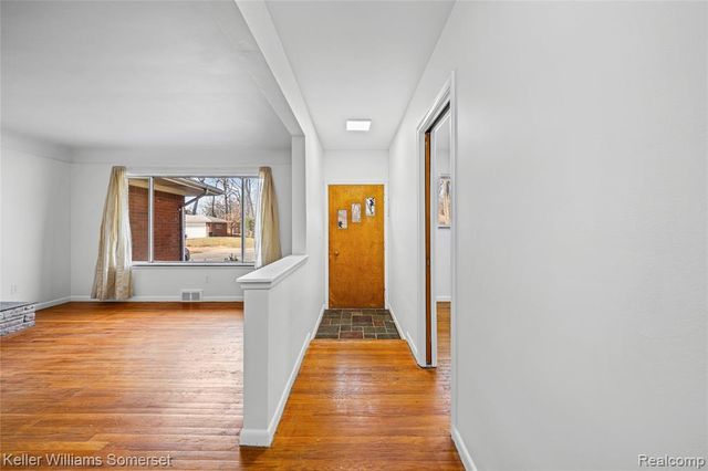 19015 Greenwald Drive, Southfield, MI 48075