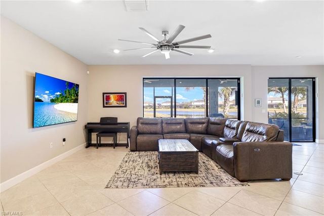 2331 Orchard ST, Naples, FL 34120