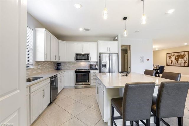 2331 Orchard ST, Naples, FL 34120